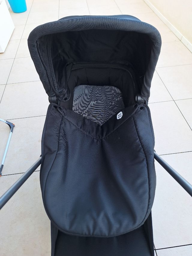 Completo-Cochecito bebé Tuc Tuc+saco+sombrilla