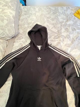 Sudadera Adidas Originals Tri Tone de segunda mano por 15 EUR en Barcelona  en WALLAPOP