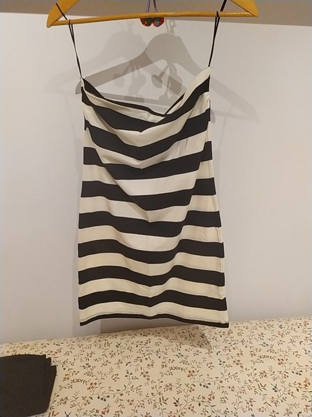 Vestido rayas palabra de honor.