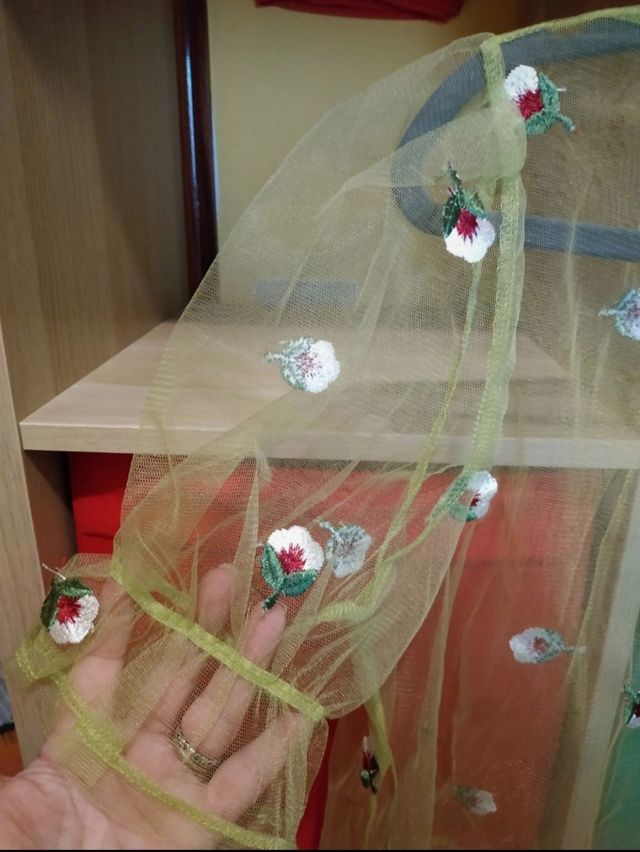 Top transparente floral