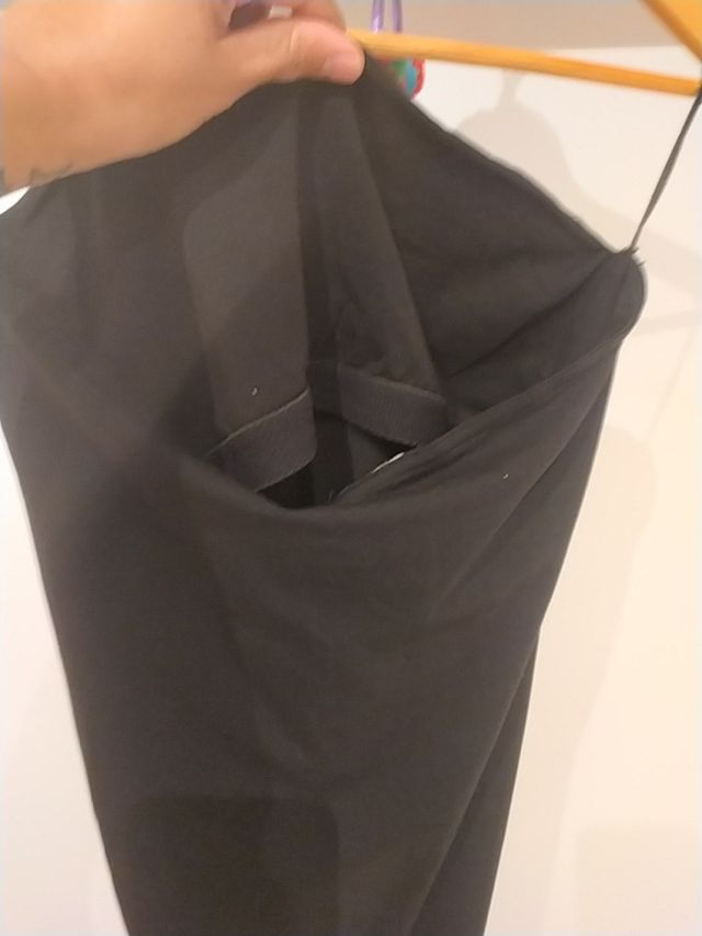 Vestido negro palabra de honor.