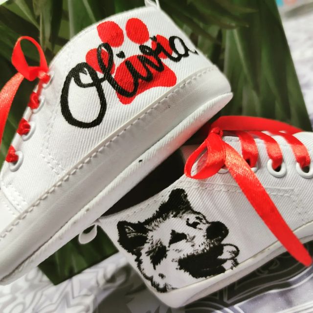 zapatillas, camisetas, bodys personalizados