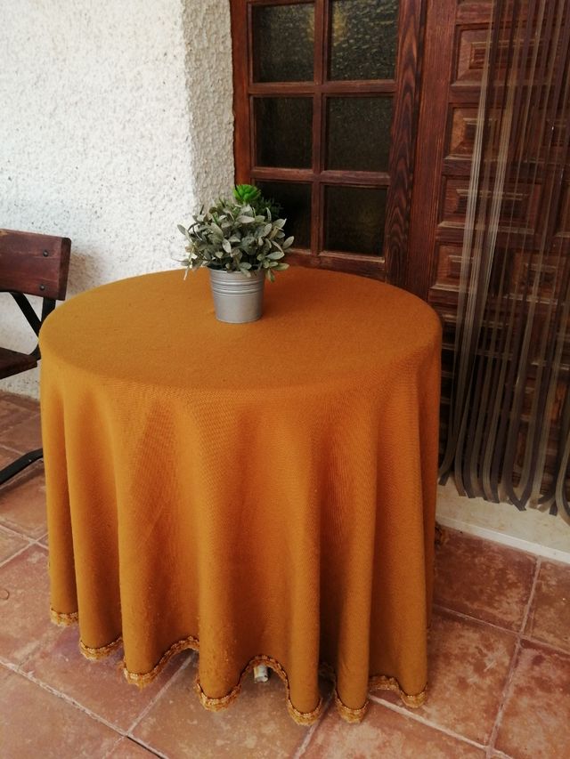 Faldón manta, mesa camilla