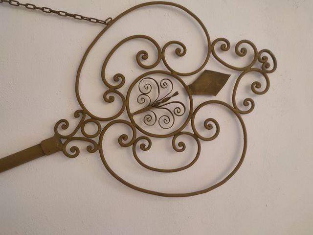 LLAVE DE HIERRO FORJADO.