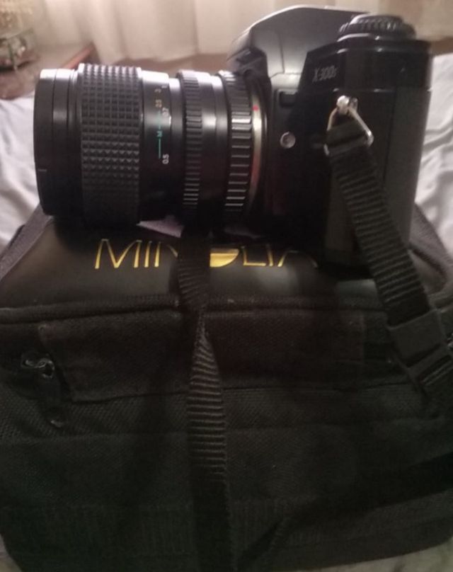 equipo de fotografía .Cámara Minolta