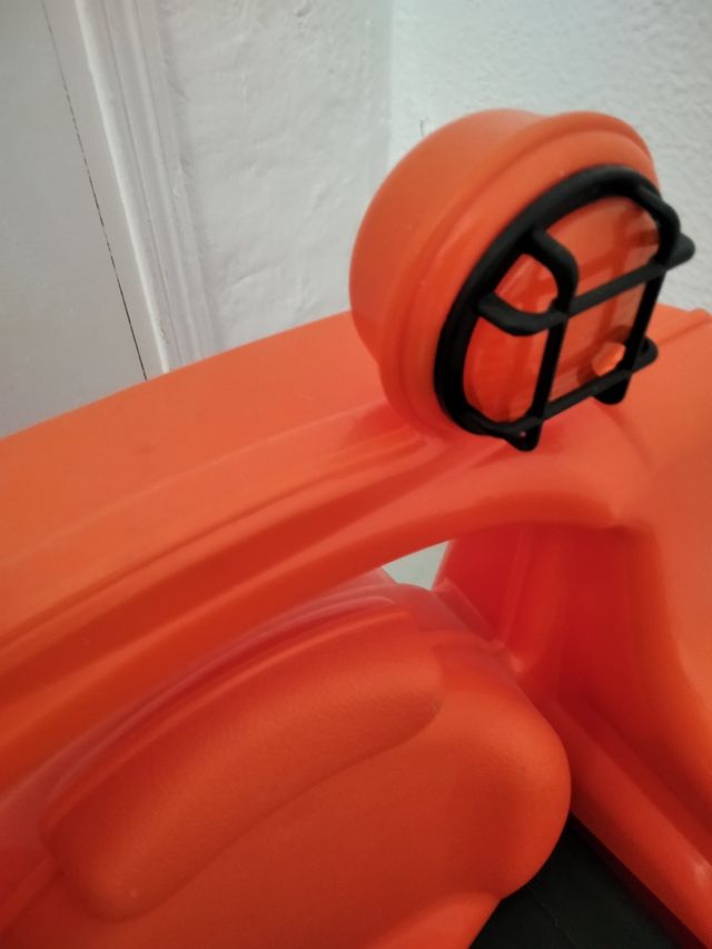 COCHE DE BATERÍA DE JUGUETE CON CAJA DE EMBALAJE