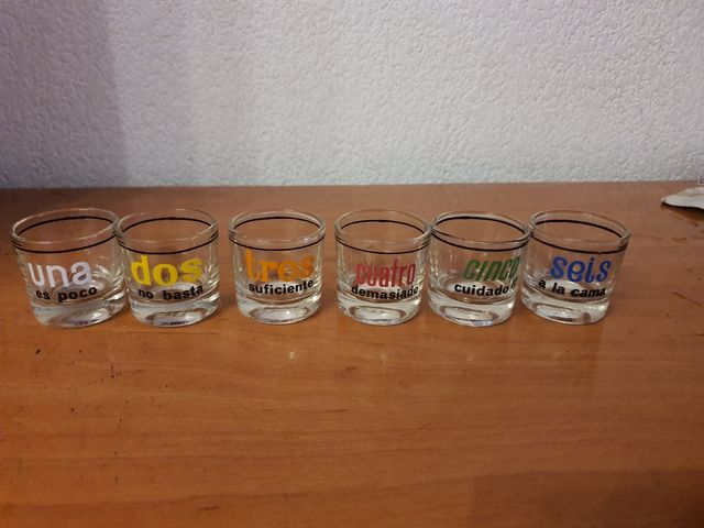 vasos de cristal de chupitos