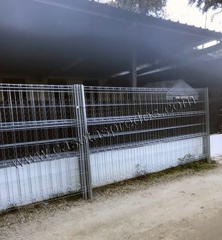 Vallas metalicas 3,5 ancho x 1,9 alto