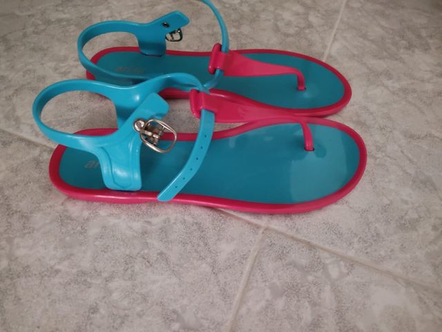 Chaclas bicolor rosa y azul