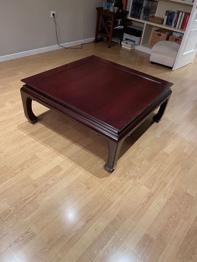 Mesa de centro tailandesa de madera de teka