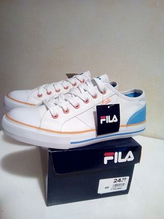 ZAPATILLAS FILA LONA de segunda mano por 20 EUR en Madrid en WALLAPOP
