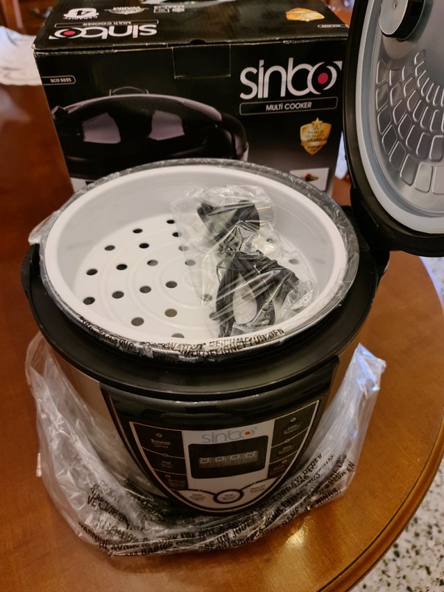 Robot cocina a estrenar