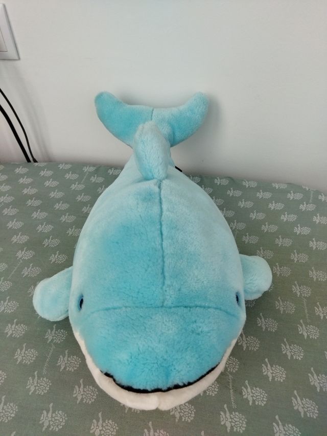 Peluche delfin.