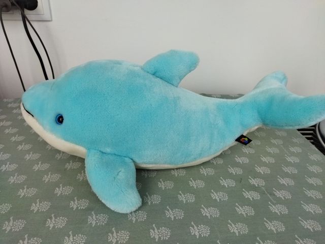 Peluche delfin.