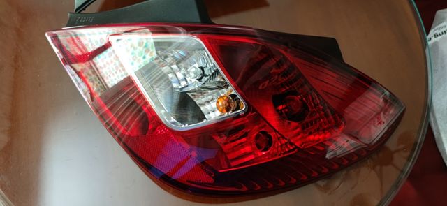 Pilotos Traseros Opel Corsa D