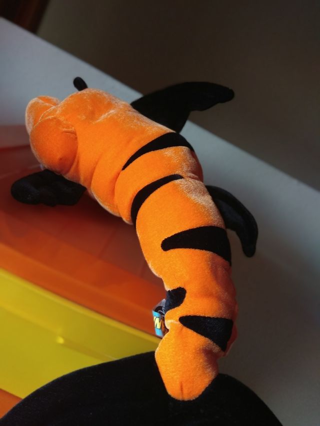 Peluche pez/tiburón NUEVO