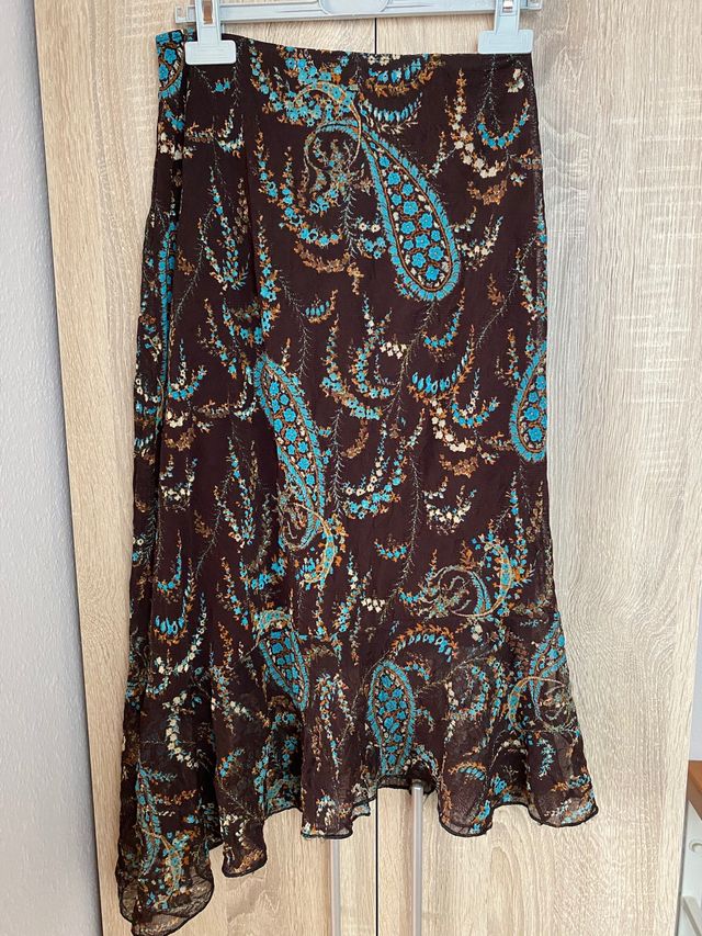 Falda con camiseta Bershka