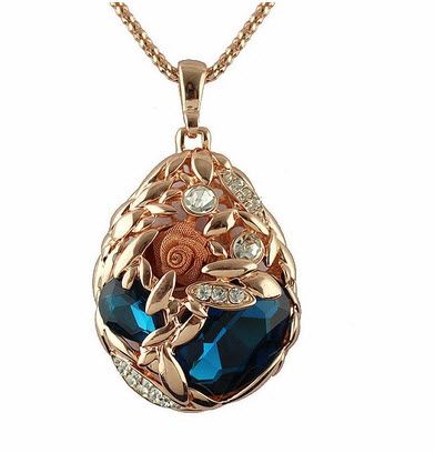 Collares. Resto tienda cerrada  pandemia