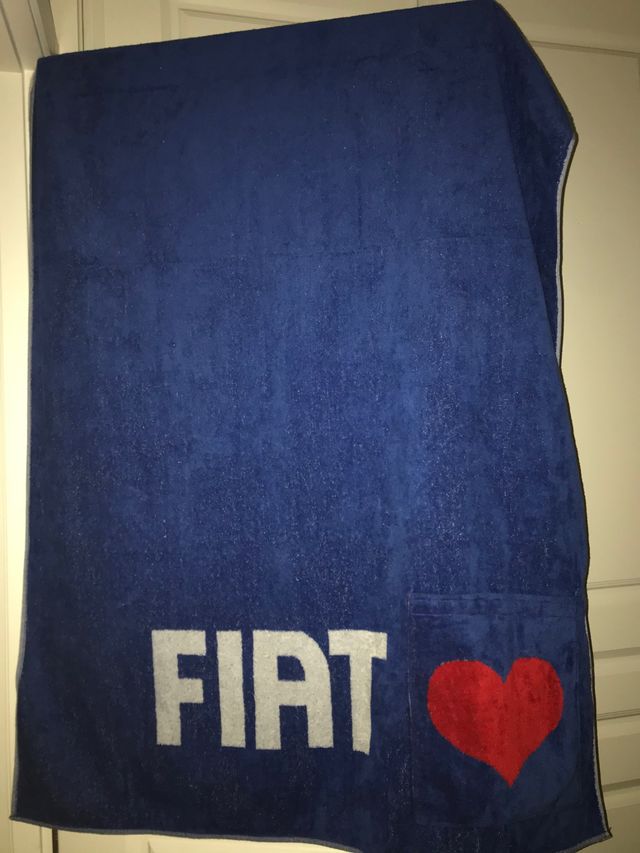 Toalha de praia FIAT original 1,70x1,00cm. Novo