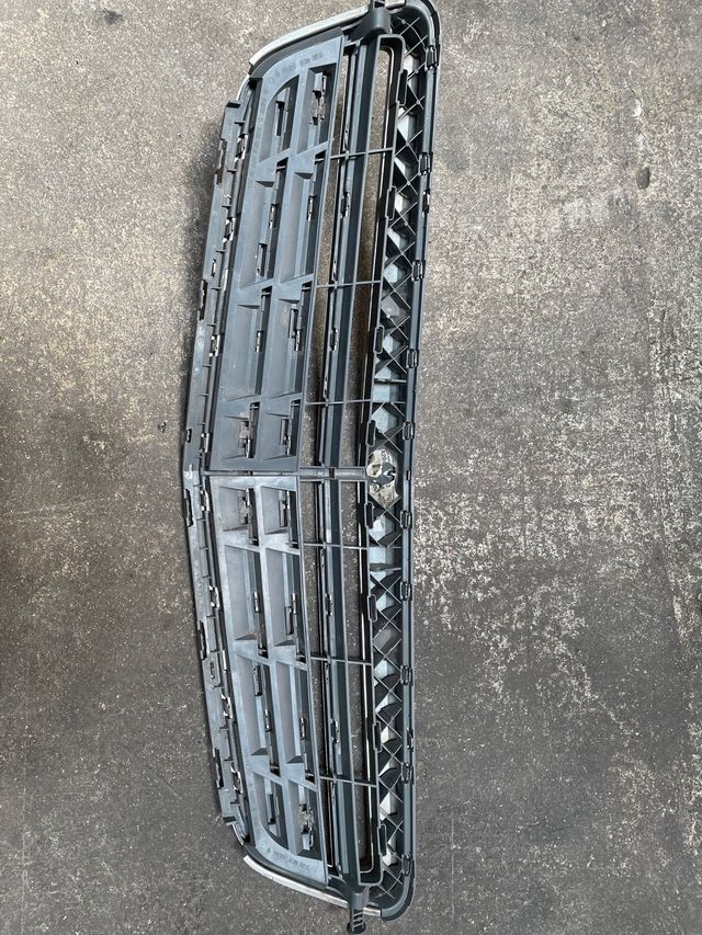 Parilla Calandra Delantera Mercedes C W204