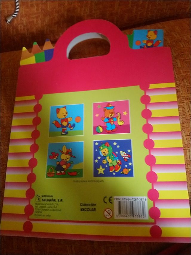 libro escribe, pega y colorea