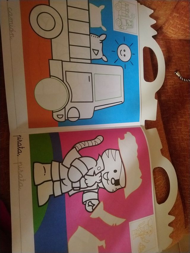 libro escribe, pega y colorea