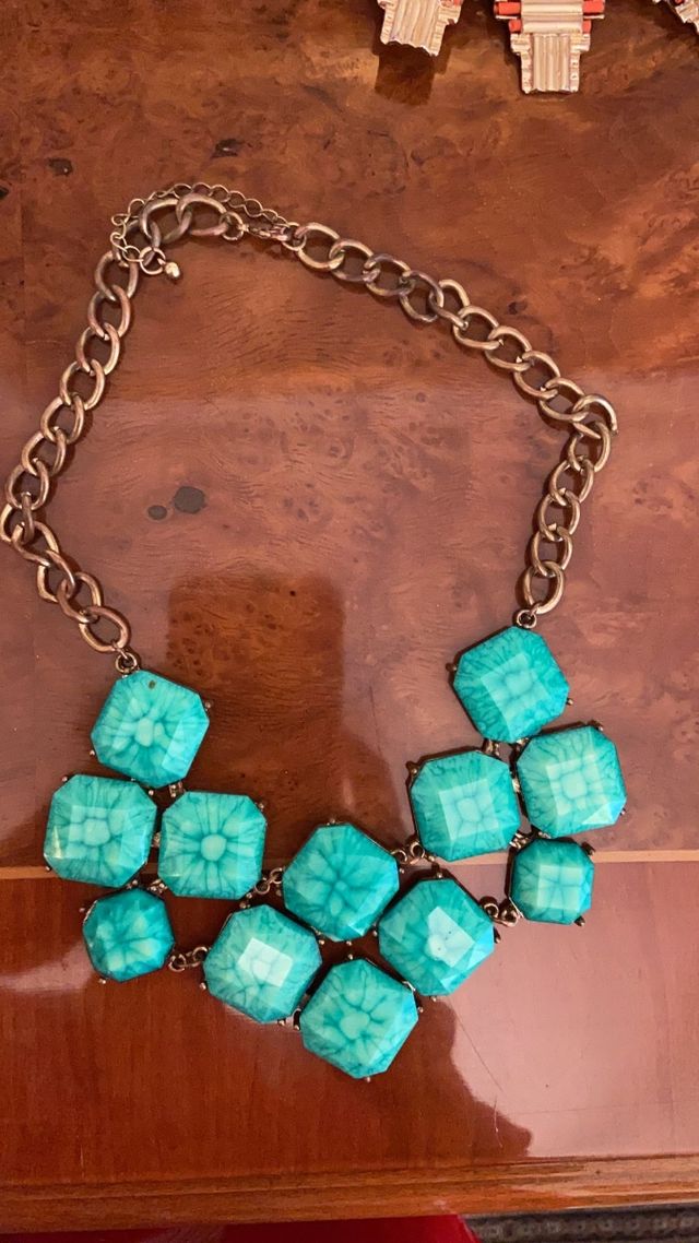 LOTE 7 COLLARES (ZARA, STRADIVARIUS)