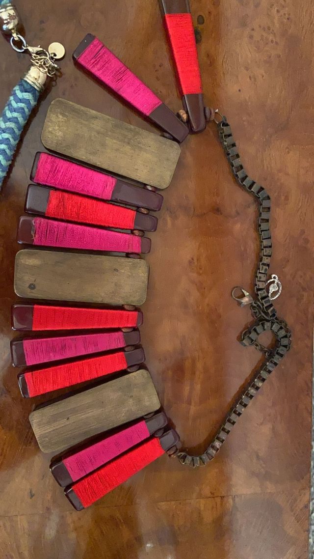 LOTE 7 COLLARES (ZARA, STRADIVARIUS)