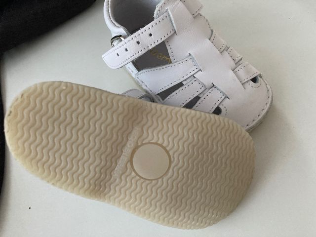 Sandalias unisex talla 19 NUEVAS