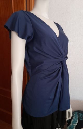 Blusa marca Elogy del corte ingles talla 38 de segunda mano por 12 EUR en  San Fernando de Henares en WALLAPOP