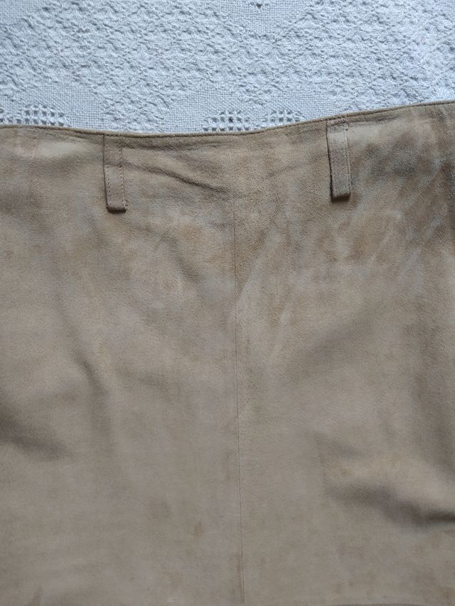 FALDA PIEN DE ANTE CON FLECOS MARCA HELIUM