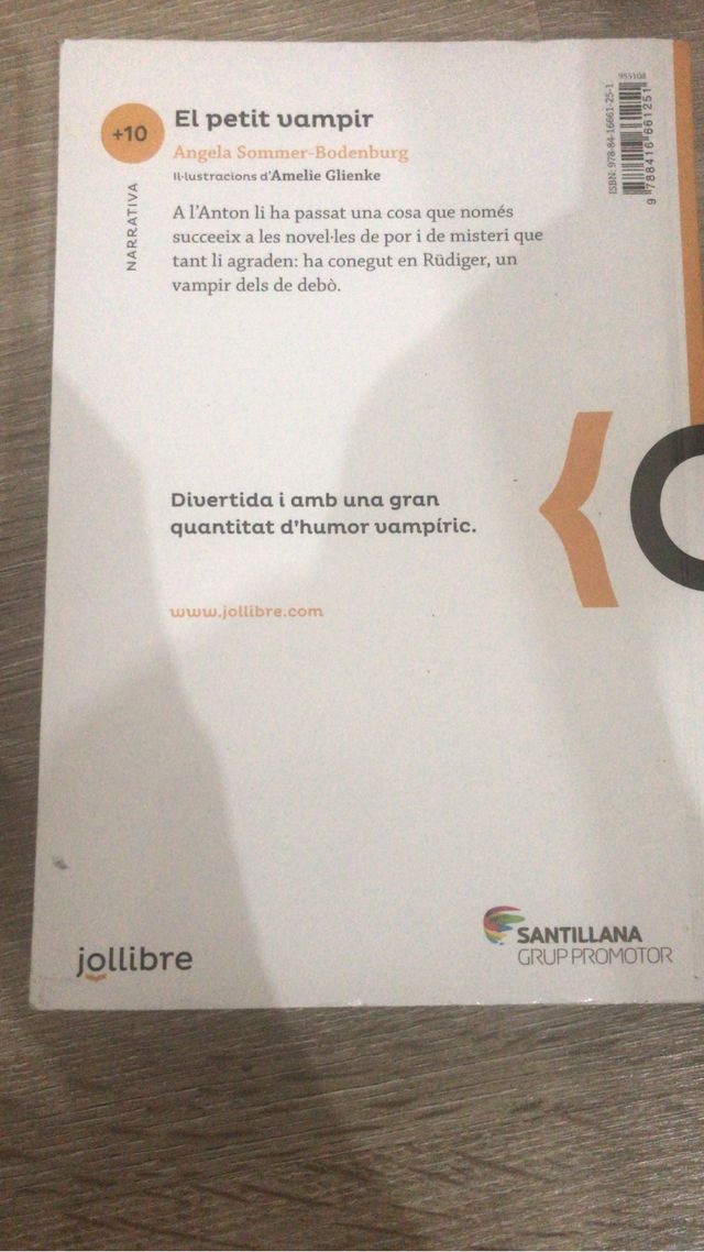 libro El petit vampir