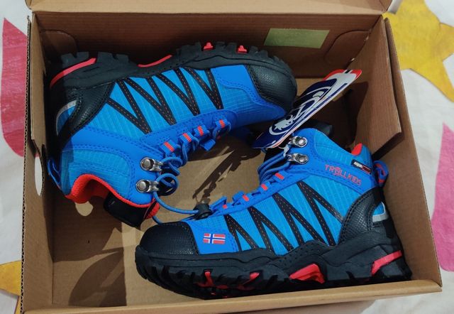 Botas treking trolkids
