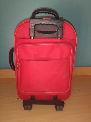 Maleta para viaje coje 15kg de segunda mano por 25 EUR en Vic en WALLAPOP