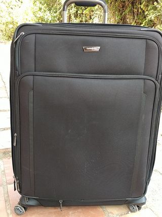 Maleta samsonite grande 4 ruedas de segunda mano por 60 EUR en Ciudad Santo  Domingo en WALLAPOP