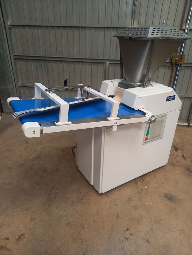 PESADORA DIVISORA PANADERIA