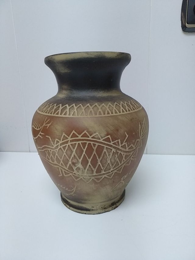 JARRÓN TIPO PRECOLOMBINO