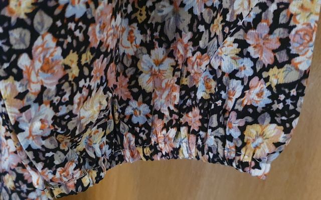 Vestido floral manga larga