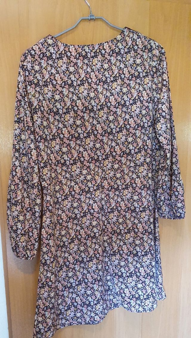 Vestido floral manga larga