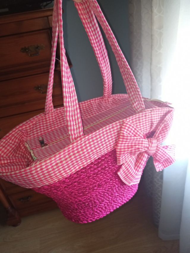 Capazo en tonos fucsia + regalo