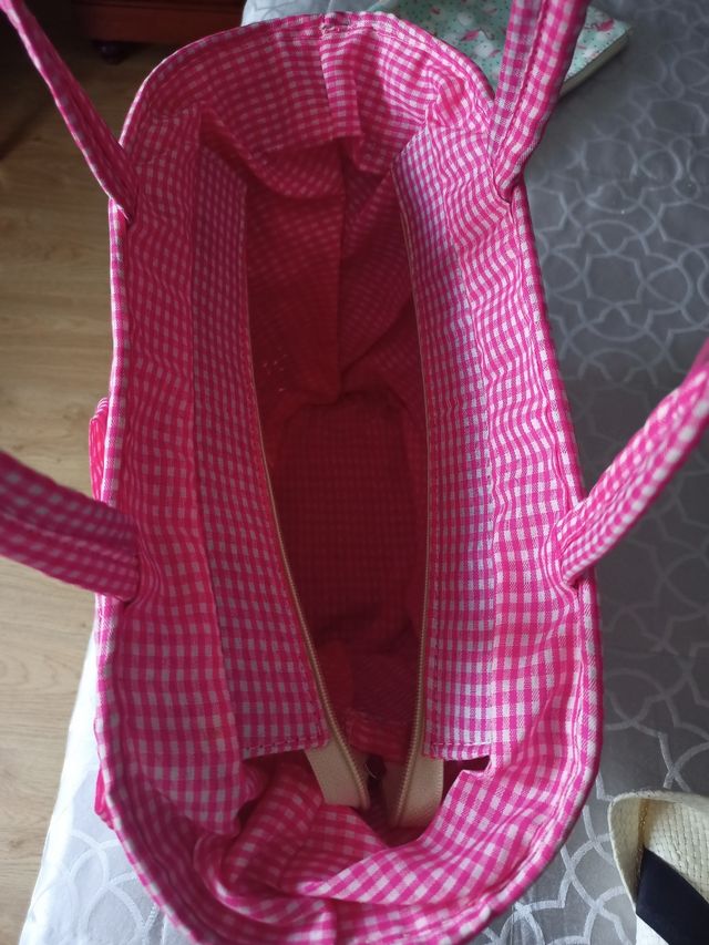 Capazo en tonos fucsia + regalo