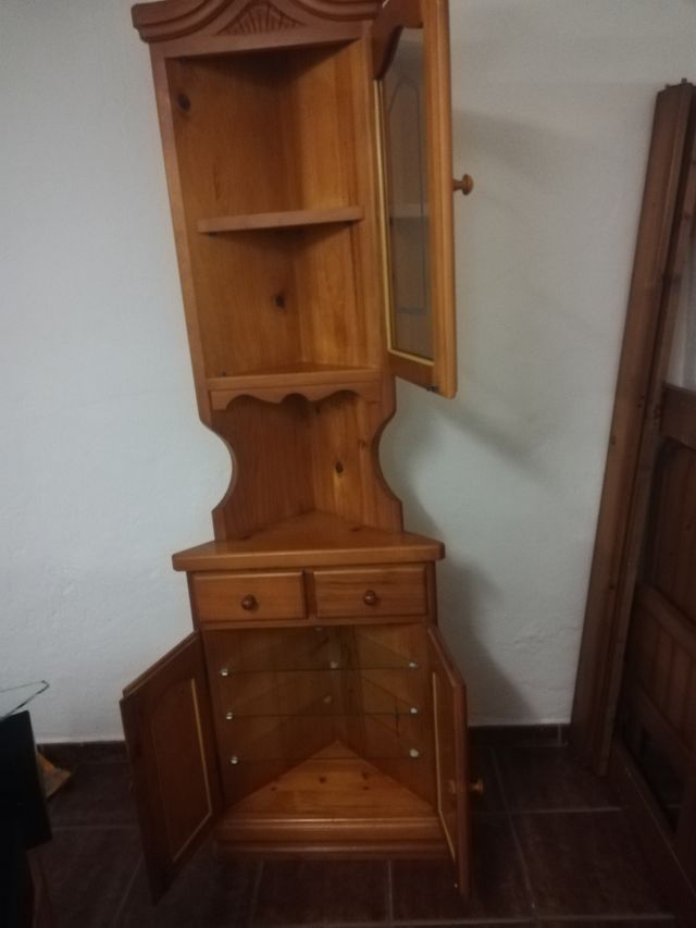 mueble esquinero de segunda mano por 50 EUR en Fuengirola en WALLAPOP