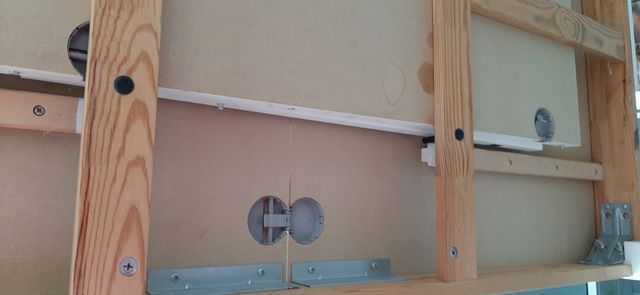 MESA COMEDOR EXTENSIBLE 140 X 85. de segunda mano por 65 € en Barcelona