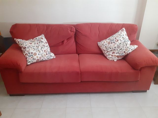 Sofá de segunda mano por 70 € en Valencia en WALLAPOP