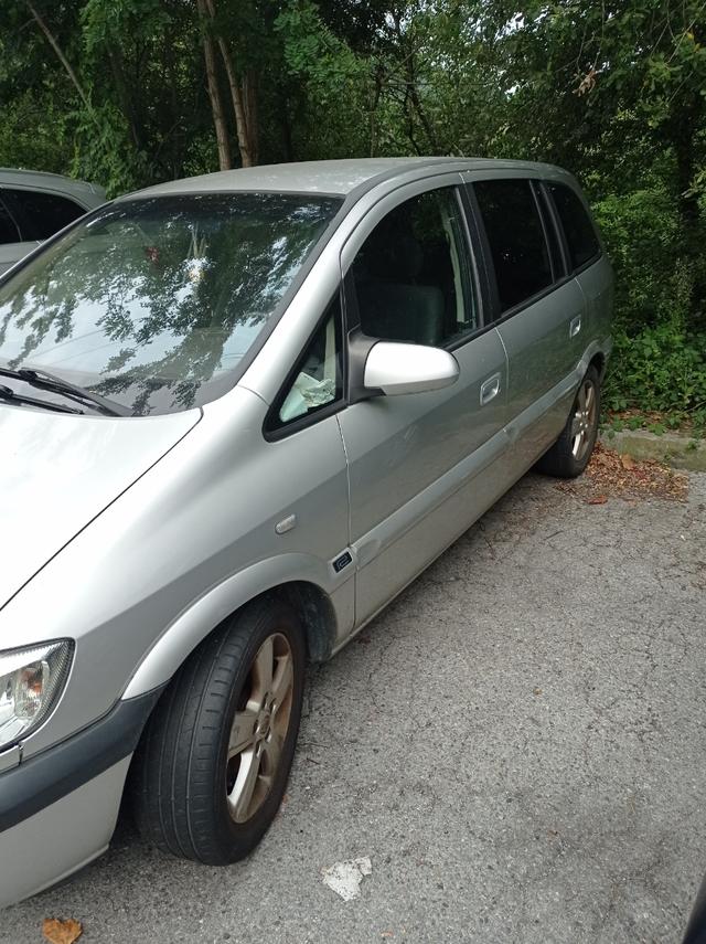 Opel zafira 2003