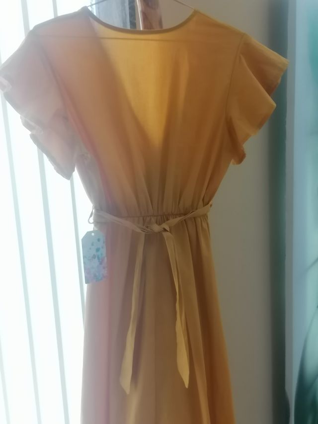 Vestido nuevo mostaza de algodón
