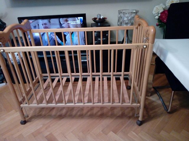 CUNA DE BEBÉ MICUNA