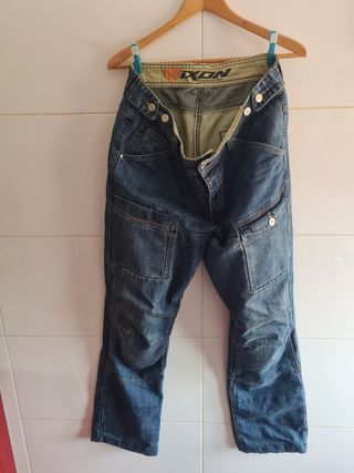 Pantalones tejanos para moto Ixon (Hombre) de segunda mano por 75 EUR en  Cardona en WALLAPOP