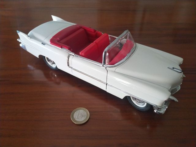 MAJORETTE 1/21 CADILLAC ELDORADO