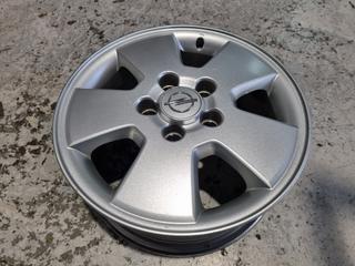 llanta suelta 15 pulgadas opel